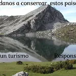 El Conventu Del Asturcon Venkovský dům
