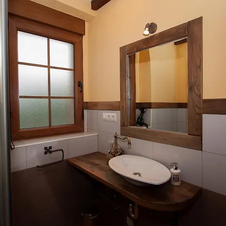 Hétvégi ház El Conventu Del Asturcon *