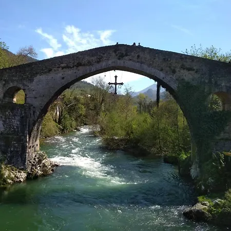 El Conventu Del Asturcon * Lago (Asturias)